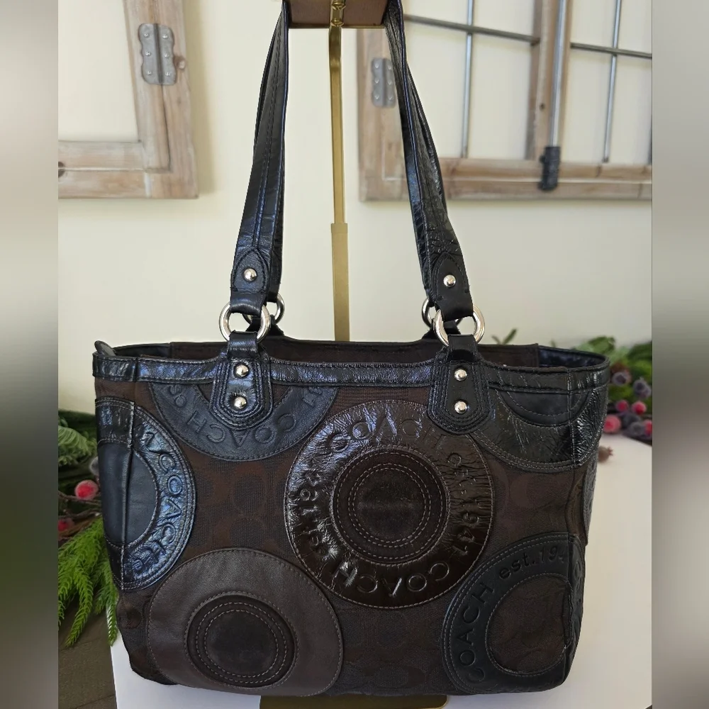 Coach Circle Patchwork Y2K East-West Tote Mixed Leathers - Picture 2 of 16